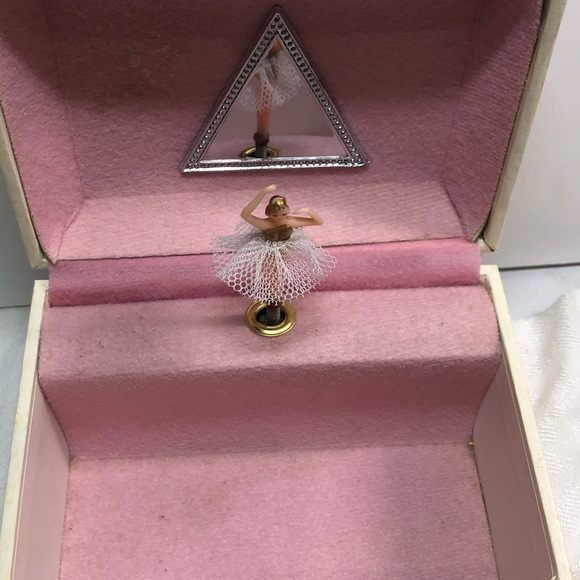Vintage ballerina music box Taiwan 1976 Works Gunther Mele - Picture 5 of 17
